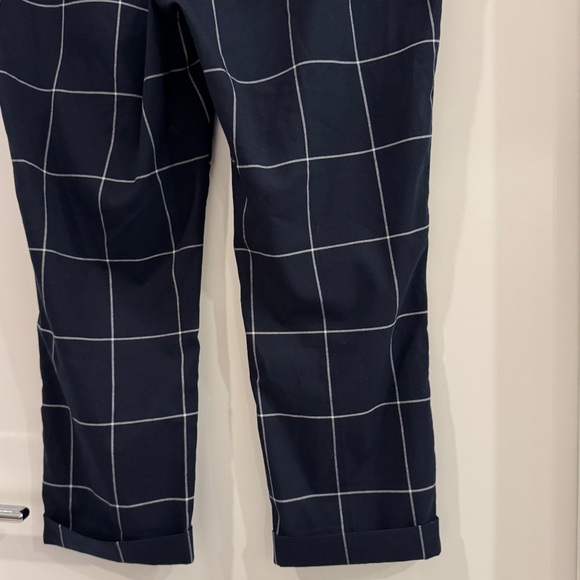 OAK + FORT Plaid Cropped Pant ✨ - Picture 6 of 12